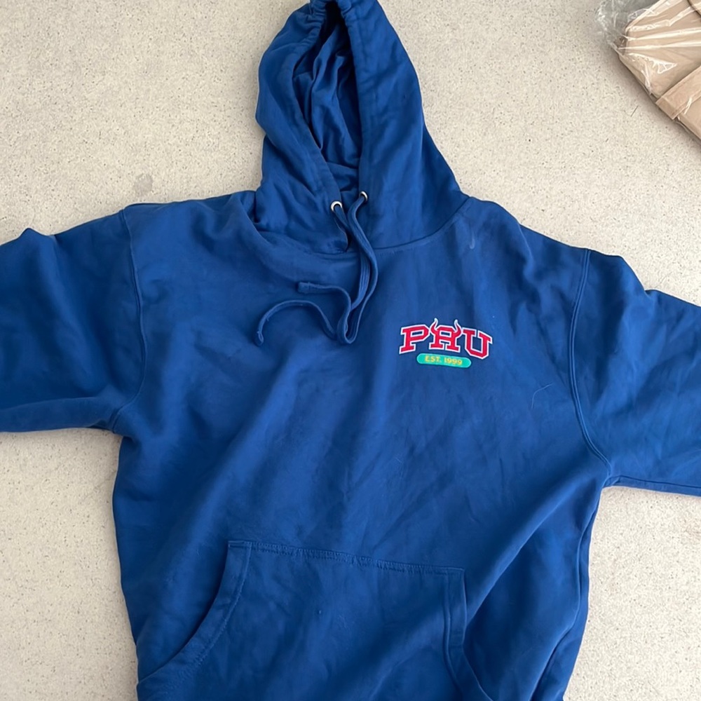 PAU party animal sweatshirt MEDIUM
